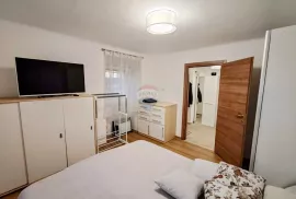 Rijeka, Bulevard, 3S+DB, renoviran i namješten stan od 90m2, Rijeka, Διαμέρισμα