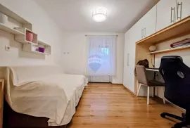 Rijeka, Bulevard, 3S+DB, renoviran i namješten stan od 90m2, Rijeka, Διαμέρισμα