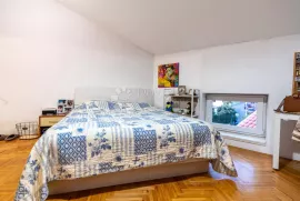 Odličan stan u povijesnoj vili u centru Opatije, Opatija, Appartement