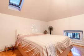 Odličan stan u povijesnoj vili u centru Opatije, Opatija, Appartement