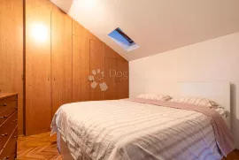 Odličan stan u povijesnoj vili u centru Opatije, Opatija, Appartement