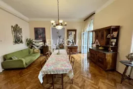 Rijeka, Centar, ekskluzivan šesterosoban stan 200 m2, Rijeka, Appartement