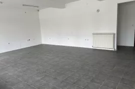 Poslovni prostor, Lokal, Magacin (Kraljevo-Konarevo), Kraljevo, Commercial property