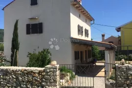 SPOJ ISTRE I TOSCANE (2 kuće na parceli od 1440 m²), Labin, Kuća