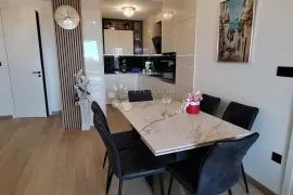 LUKSUZNA NOVOGRADNJA SA PANORAMSKIM POGLEDOM, Opatija, Appartement