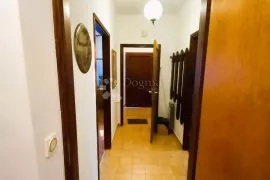 Zamet, stan sa velikom terasom, Rijeka, Appartment