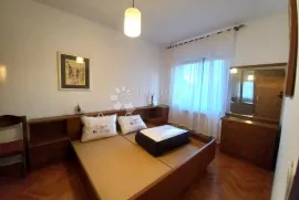 Zamet, stan sa velikom terasom, Rijeka, Appartment