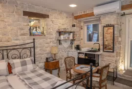 Studio u srcu starog grada Rovinja s podnim grijanjem!, Rovinj, Kвартира