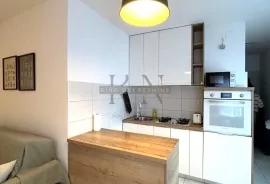 ZAGREB-OTOK-SV.KLARA-SLOBOŠTINA-ODLIČAN DVOSOBAN STAN SA TERASOM, Zagreb, Appartement