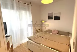 ZAGREB-OTOK-SV.KLARA-SLOBOŠTINA-ODLIČAN DVOSOBAN STAN SA TERASOM, Zagreb, Appartement