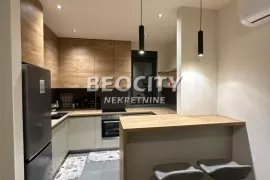 Voždovac, Lekino brdo, Banjalučka, 3.0, 90m2, Voždovac, Apartamento