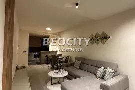 Voždovac, Lekino brdo, Banjalučka, 3.0, 90m2, Voždovac, Apartamento