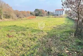 Istra,  veliko zemljište za gradnju na 3 km od mora, Marčana, Terrain