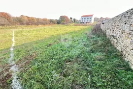 Istra,  veliko zemljište za gradnju na 3 km od mora, Marčana, Terrain