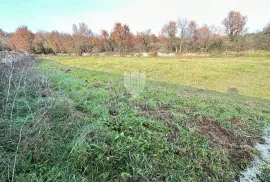 Istra,  veliko zemljište za gradnju na 3 km od mora, Marčana, Terrain