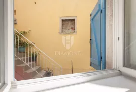 Predivna kuća u centru Rovinja, Rovinj, Famiglia