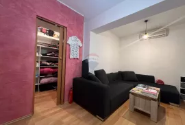 Istra,Pula - naselje Jadreški stan 60m2 s vrtom, Ližnjan, Apartamento