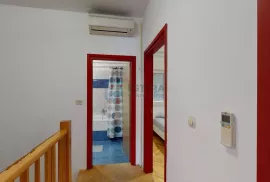 PRODAJA stan 97 m2, Špansko, 3. kat, dvoetažni, lift, Zagreb, Appartamento