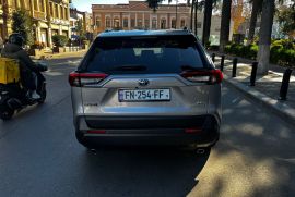 ავტომობილების გაქირავება