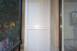 ყინვაგამძლე კარადა. მეტალო პლასმასის კარადა.აივნის