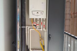 ყინვაგამძლე კარადა. მეტალო პლასმასის კარადა.აივნის