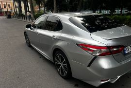 ავტომობილების გაქირავება