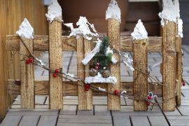 ნაძვის ხის დეკორატიული ღობე (ყავისფერი) 2500X500მმ