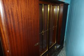 იყიდება