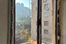 მეტალო პლასმასის კარ ფანჯრები