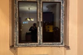 მეტალო პლასმასის კარ ფანჯრები