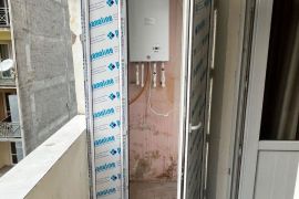 მეტალო პლასტმასის კარადები