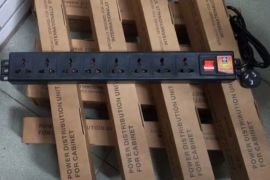 დენის დამაგრძელებელი ალუმინის 8 როზეტით, დენი: 10A