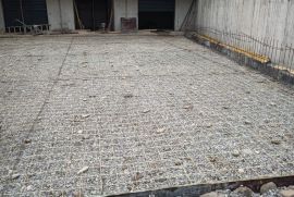 ბეტონის სამრეწველო იატაკი