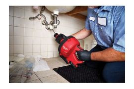 სანტექნიკი კანალიზაციის მილის გაწმენდა