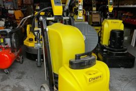 ბეტონის მოსახეხი აპარატი