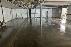 ბეტონის იატაკის მოხვეწა (გაპრიალება)