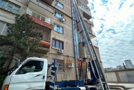 გთავაზობთ ამწე ლიფტის მომსახურებას