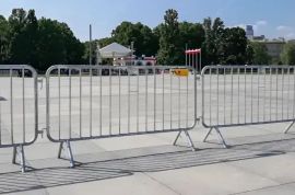 ღობე დროებითი ღობე ჯებირი გაქირავება