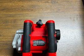 შპალერის ამცლელი კედლის ფრეზი