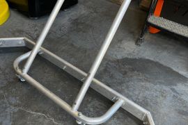 მტვრის მოსაგროვებელი ურიკა