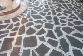 ქვის დაგება