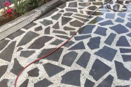 ქვის დაგება