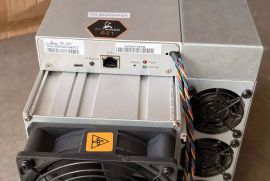 BITMAIN Antminer L9 17GHS 3360W LTC/DOGE Coin Miner + PSU