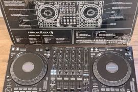 Pioneer DDJ-1000 Rekordbox DJ Controller