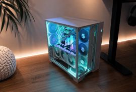 High-End White Gaming PC – RTX 5080 + Ryzen 7 9800X3D