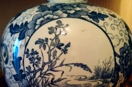 იყიდება  მე-19 საუკუნის გერმანული Royal Bonn-Tokio Series ლარნაკი