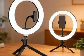 ???? LED Ring Fill Light – მობილურის სამაგრით და მაგიდის სამფეხა სადგამით  10-ინჩიანი LED Ring Fill Light  კომპლექტში შედის: ✔️ 10” LED რგოლის სანათი ✔️ მობილურის რეგულირებადი სამაგრი ✔️ მაგიდის სამფე
