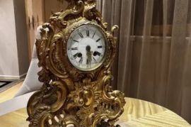 Louis XV Rococo Gilded Bracket Mantel Clock