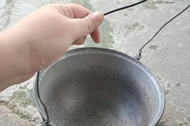 იყიდება ძველებური თუჯის ქვაბები