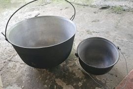 იყიდება ძველებური თუჯის ქვაბები